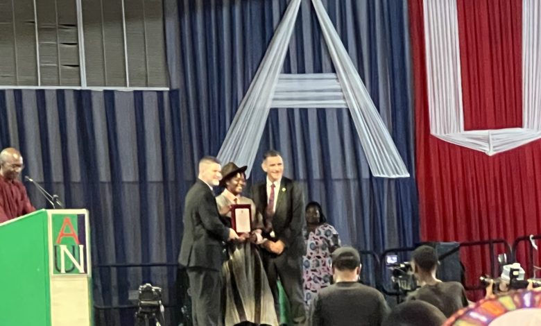 AUN awards outstanding students at graduation dinner AUN awards outstanding students at graduation dinner
