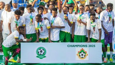 Gov. AbdulRazaq gifts Kwara United players N5m, land after Federation Cup victory