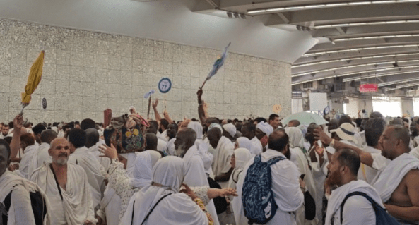 Hajj: Nigerian pilgrim finds, returns missing ,000 – Official Hajj: Nigerian pilgrim finds, returns missing ,000 – Official