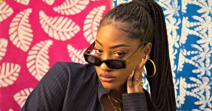 ‘Leave my bum alone’- Tems claps back at body shamers ‘Leave my bum alone’- Tems claps back at body shamers