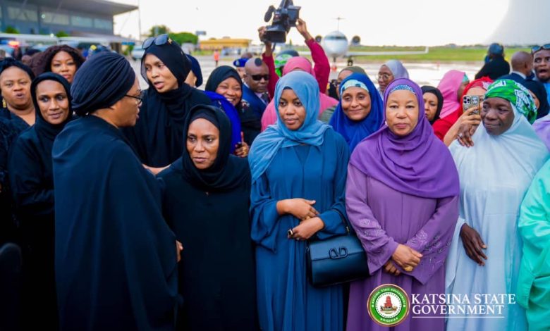 First Lady, Oluremi Tinubu, pays condolence visit to Buhari’s family in Daura