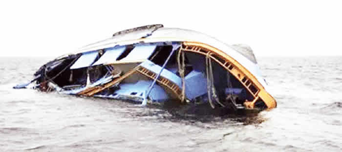Niger boat accident wipes out family of 10, claims 25 lives Niger boat accident wipes out family of 10, claims 25 lives