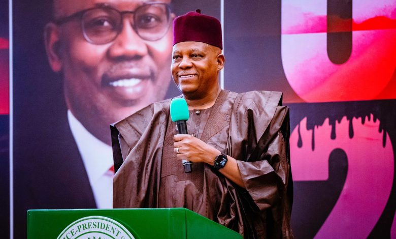 Shettima hails Adoke, says ex-AGF stopped Jonathan from sacking him as Borno governor Shettima hails Adoke, says ex-AGF stopped Jonathan from sacking him as Borno governor