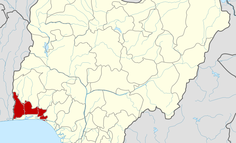 Two die, nine injured in Lagos-Abeokuta Expressway crash – Official Two die, nine injured in Lagos-Abeokuta Expressway crash – Official