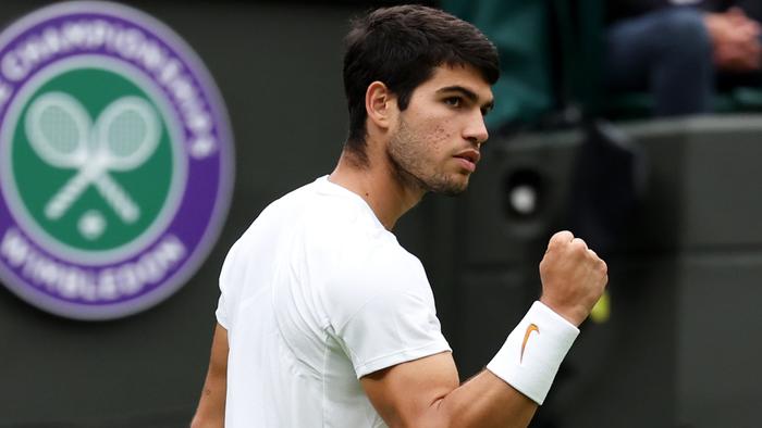 Fonseca fanfare lights up Wimbledon as Brazilian teen reaches third round Fonseca fanfare lights up Wimbledon as Brazilian teen reaches third round