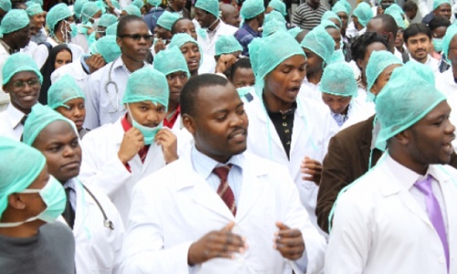 Nigerian health workers threaten strike, give 21-day ultimatum Nigerian health workers threaten strike, give 21-day ultimatum