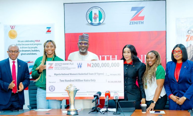 Zenith Bank hosts victorious D’Tigress, gifts team N200m Zenith Bank hosts victorious D’Tigress, gifts team N200m
