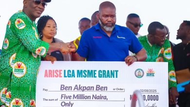 Gov Eno empowers 1,076 people with over N400m grants, equipment, cars