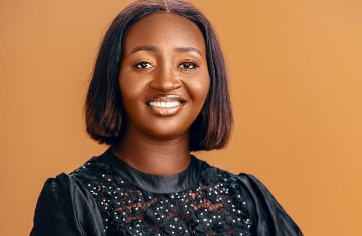 Nigerian woman graduates with first class after 17-year journey, builds business from setbacks Nigerian woman graduates with first class after 17-year journey, builds business from setbacks