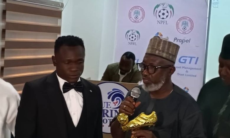 NPFL rewards Top Scorer Anas Yusuf, Coach Daniel Ogunmodede N2m each NPFL rewards Top Scorer Anas Yusuf, Coach Daniel Ogunmodede N2m each
