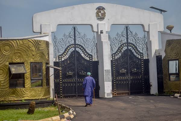 ‘Only Direct Offspring of Awujale Fusengbuwa Eligible For The Vacant Stool’  -Olufadi Royal Family Clarifies
