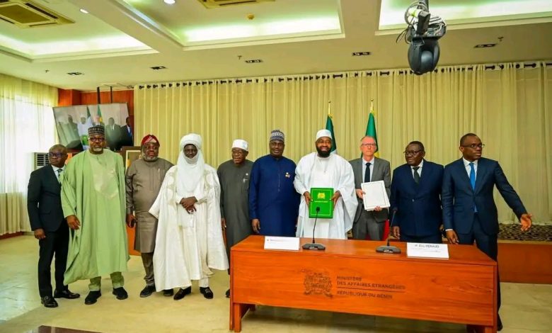 Niger govt signs multi-billion dollar pact with Benin Republic on cotton, food production Niger govt signs multi-billion dollar pact with Benin Republic on cotton, food production