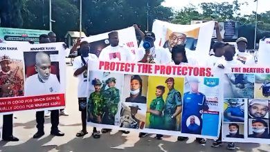 VIDEO: Protesters Decry Insecurity In South East, Fault Calls For Nnamdi Kanu’s Release