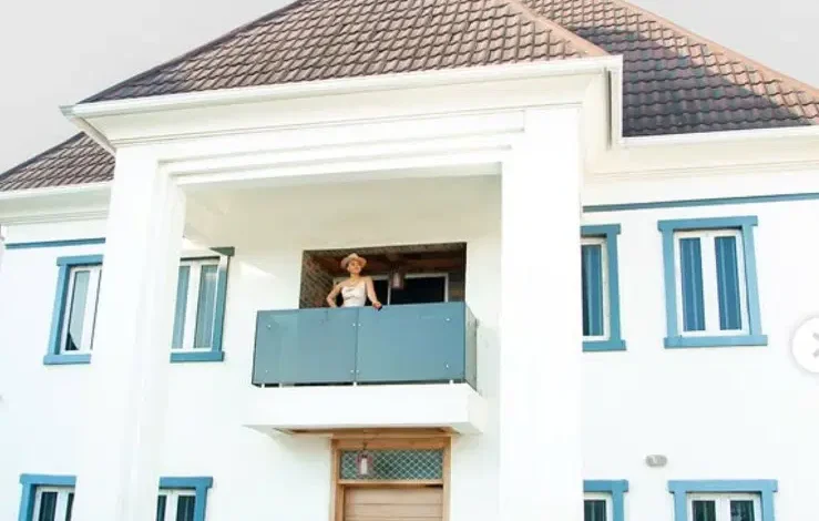 In My House, I’m A Queen – Regina Daniels As She Shows off New Lagos Mansion (Photos) In My House, I’m A Queen – Regina Daniels As She Shows off New Lagos Mansion (Photos)