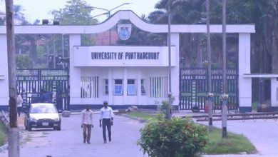 University security personnel in scuffle with students over sign-out ban