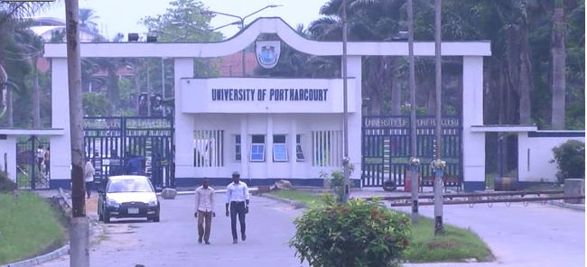 University security personnel in scuffle with students over sign-out ban