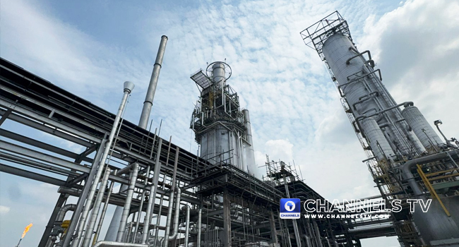 FG Mulls Refineries Sale To Boost Competition FG Mulls Refineries Sale To Boost Competition