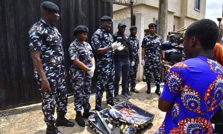 Police Parade Four Over Alleged Inter-State Robbery, Recover N3b Items In Lagos Police Parade Four Over Alleged Inter-State Robbery, Recover N3b Items In Lagos