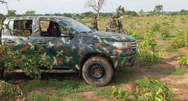 Troops Arrest Gunrunner With Six Machine Guns In Taraba Troops Arrest Gunrunner With Six Machine Guns In Taraba