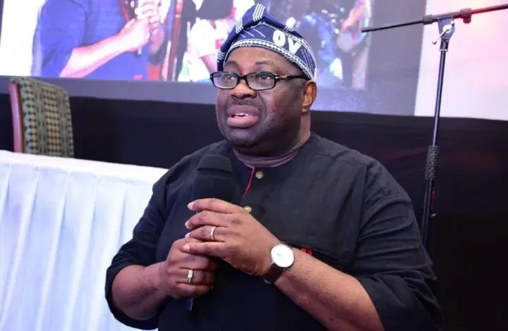 APC Jittery Because Opposition Is Gathering Momentum — Dele Momodu APC Jittery Because Opposition Is Gathering Momentum — Dele Momodu