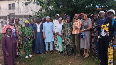 Akintunde Meets Iperu Ward 5 Leaders, Emphasises Unity, Progress For APC In Ikenne
