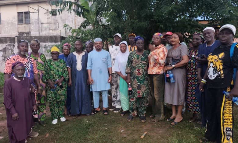Akintunde Meets Iperu Ward 5 Leaders, Emphasises Unity, Progress For APC In Ikenne Akintunde Meets Iperu Ward 5 Leaders, Emphasises Unity, Progress For APC In Ikenne
