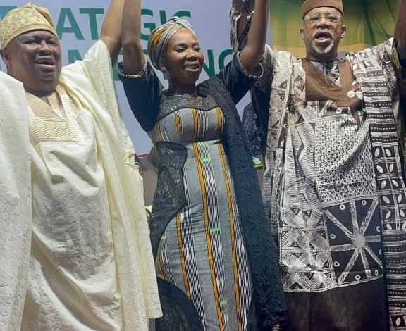 Ogun APC Unveils Kudirat Balogun As Yayi’s Running Mate Ogun APC Unveils Kudirat Balogun As Yayi’s Running Mate