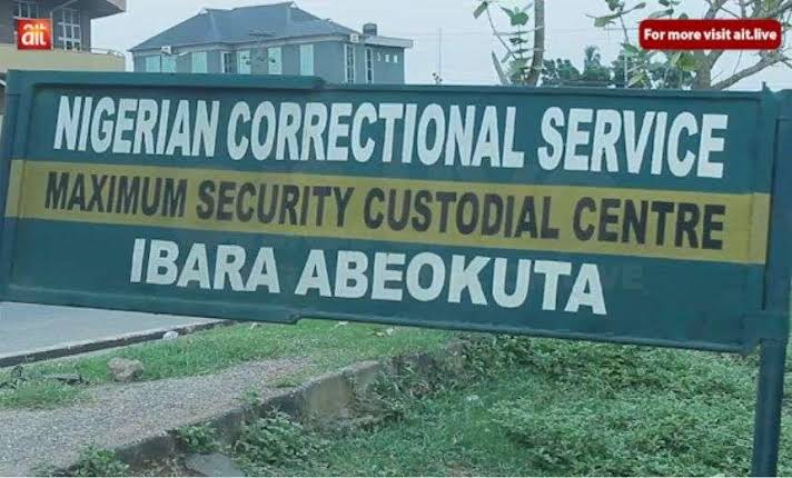 Woman Arrested For Smuggling Drugs Into Abeokuta Correctional Centre Woman Arrested For Smuggling Drugs Into Abeokuta Correctional Centre