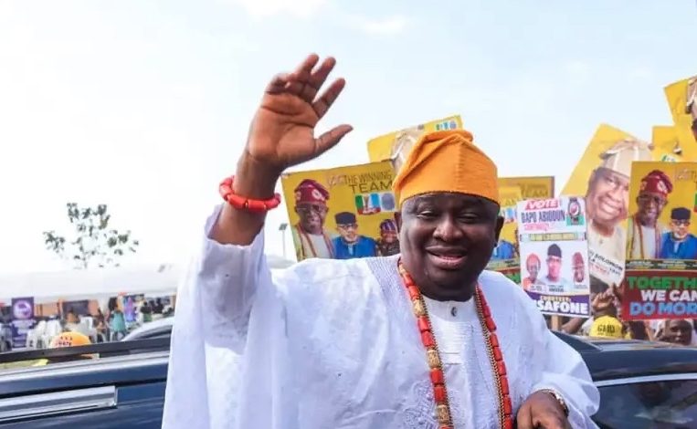 Ogun 2027: APC Disowns Hunye, Insists Sen Yayi Is Candidate