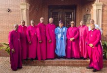 Adeola Meets Anglican Bishops In Sagamu, Shares ITESIWAJU Agenda Adeola Meets Anglican Bishops In Sagamu, Shares ITESIWAJU Agenda