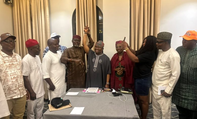 2027 Elections: Ohanaeze Ndigbo Endorses Tinubu, Sen Adeola Yayi