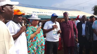 Over 300 Opposition Loyalists Switch CampsTo APC In Odeda